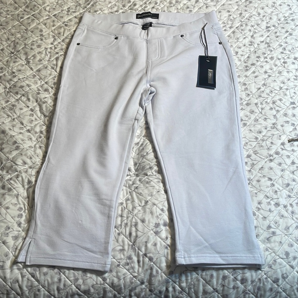 Nwt Poplooks white Capri pants 2X